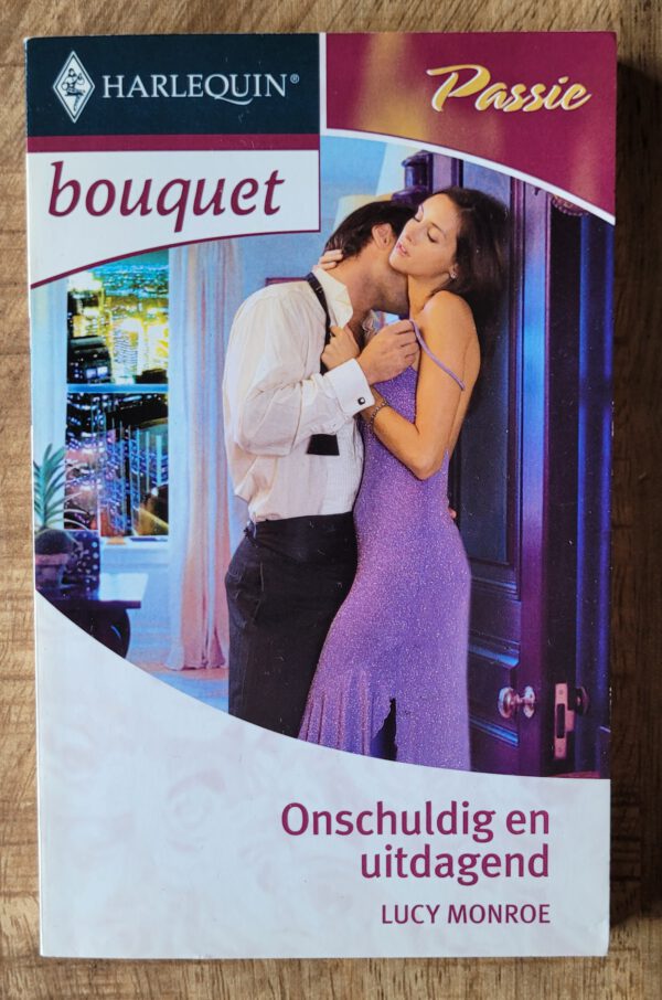 Onschuldig en uitdagend (Bouquet 3013)